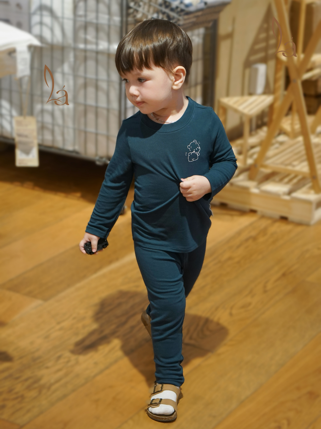  Bộ dài tay cho bé trai Lá Homewear A350, đồ dài mặc ngủ bé trai vải rayon mềm êm co giãn thấm hút 