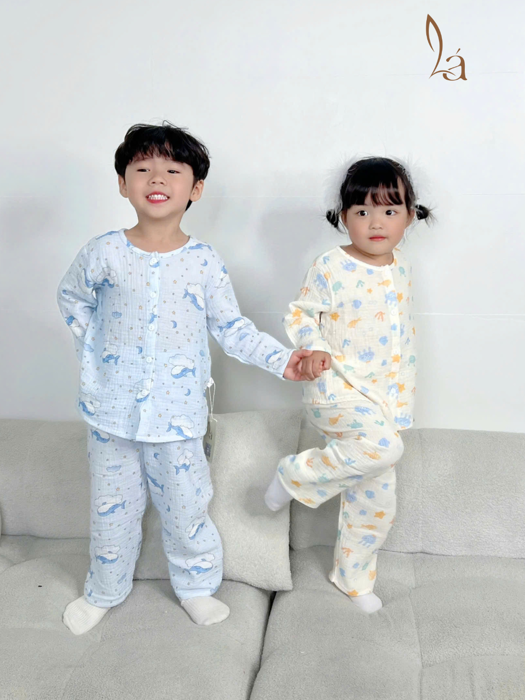 Pijama bé trai bé gái tay dài xô muslin Áo Lá Homewear A109, đồ ngủ bé trai xô đũi cổ tròn caro hình thú 
