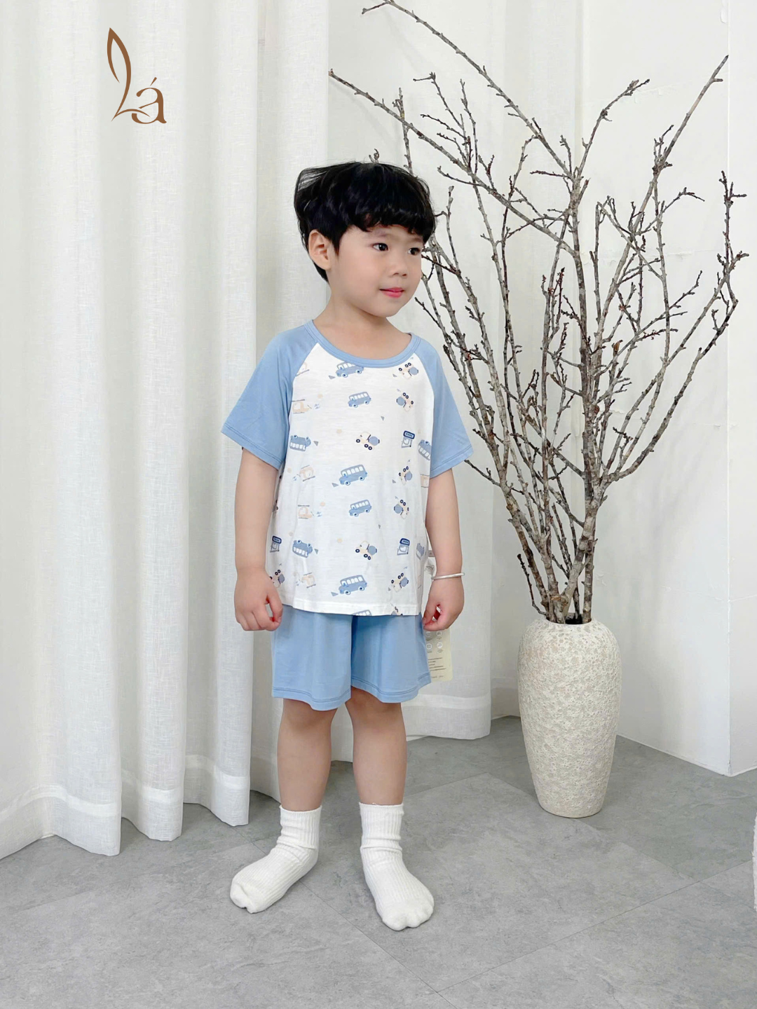  Bộ đùi bé trai 95% sợi sồi Modal Ice Cool Lá Homewear A324, đồ bộ bé trai cộc tay raglan phối hình xe gấu trúc mát 
