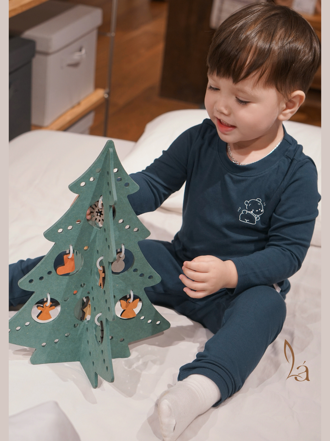  Bộ dài tay cho bé trai Lá Homewear A350, đồ dài mặc ngủ bé trai vải rayon mềm êm co giãn thấm hút 