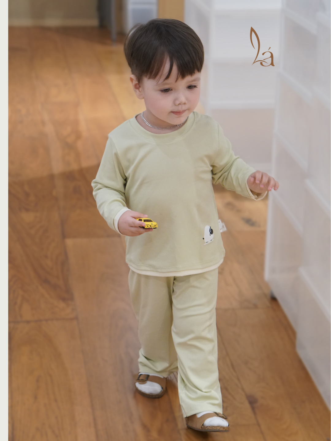  Bộ dài tay cho bé Lá Homewear A352,  đồ dài mặc ngủ bé trai bé gái phối lai vải Lyocell cotton mềm mướt 