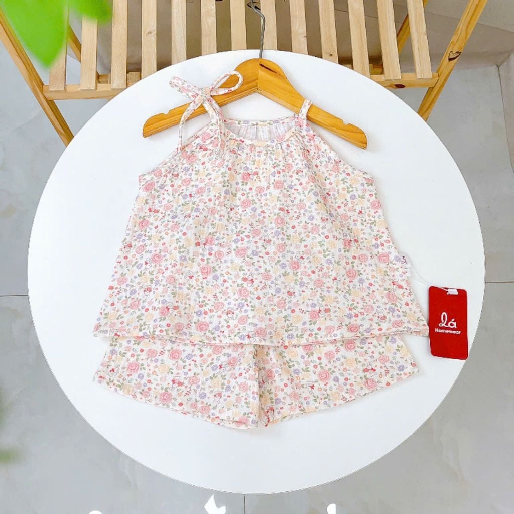  Bộ đùi áo yếm bé gái xô muslin XM02 Lá Homewear, bộ hai dây mùa hè mát nhẹ cho bé 