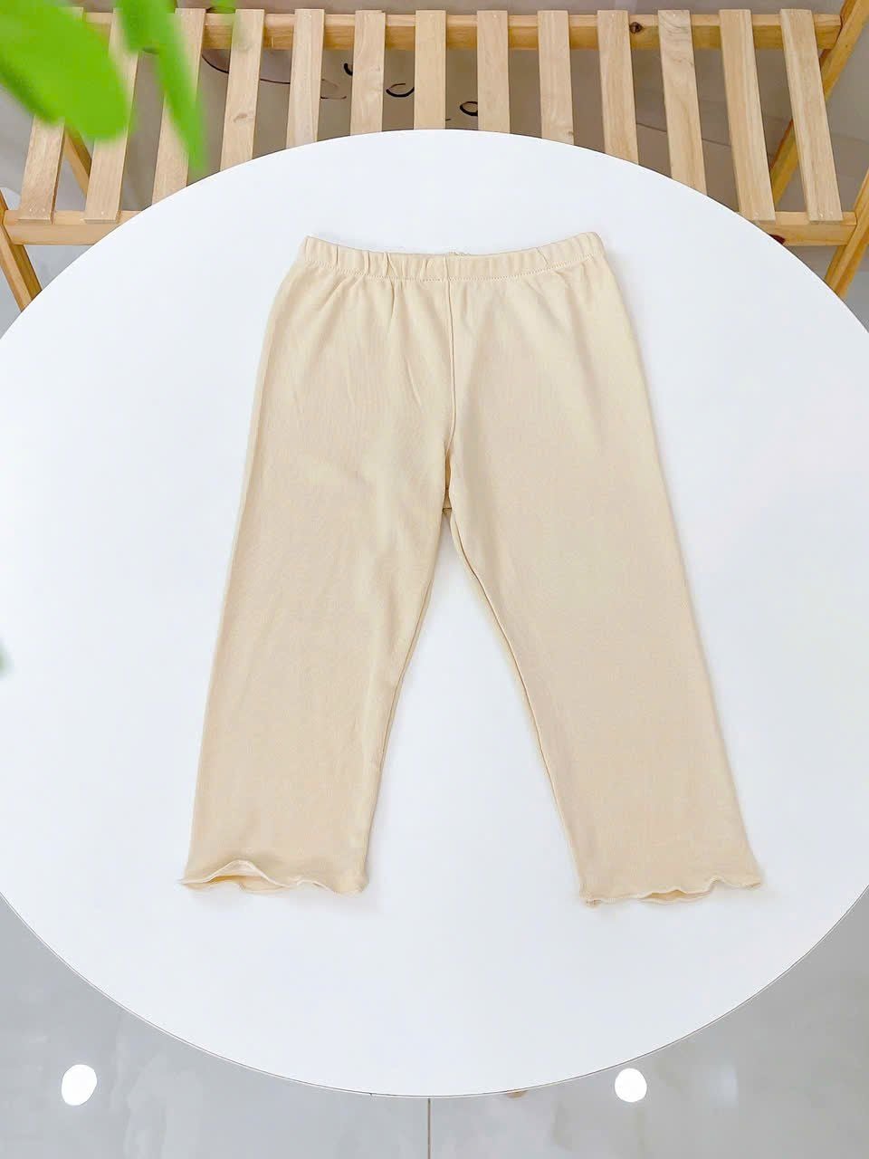  Bộ dài tay cho bé gái Lá Homewear A353, đồ mặc ngủ bé gái vải rayon mềm êm co giãn thấm hút hình hoa 