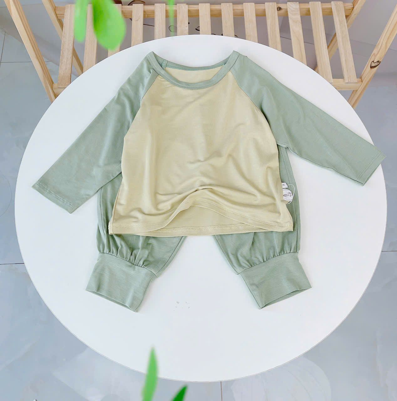  Bộ dài tay cho bé 95% sợi sồi Modal Ice Cool Áo Lá Homewear A300, đồ bộ ngủ bé trai bé gái tay raglan quần chống muỗi 