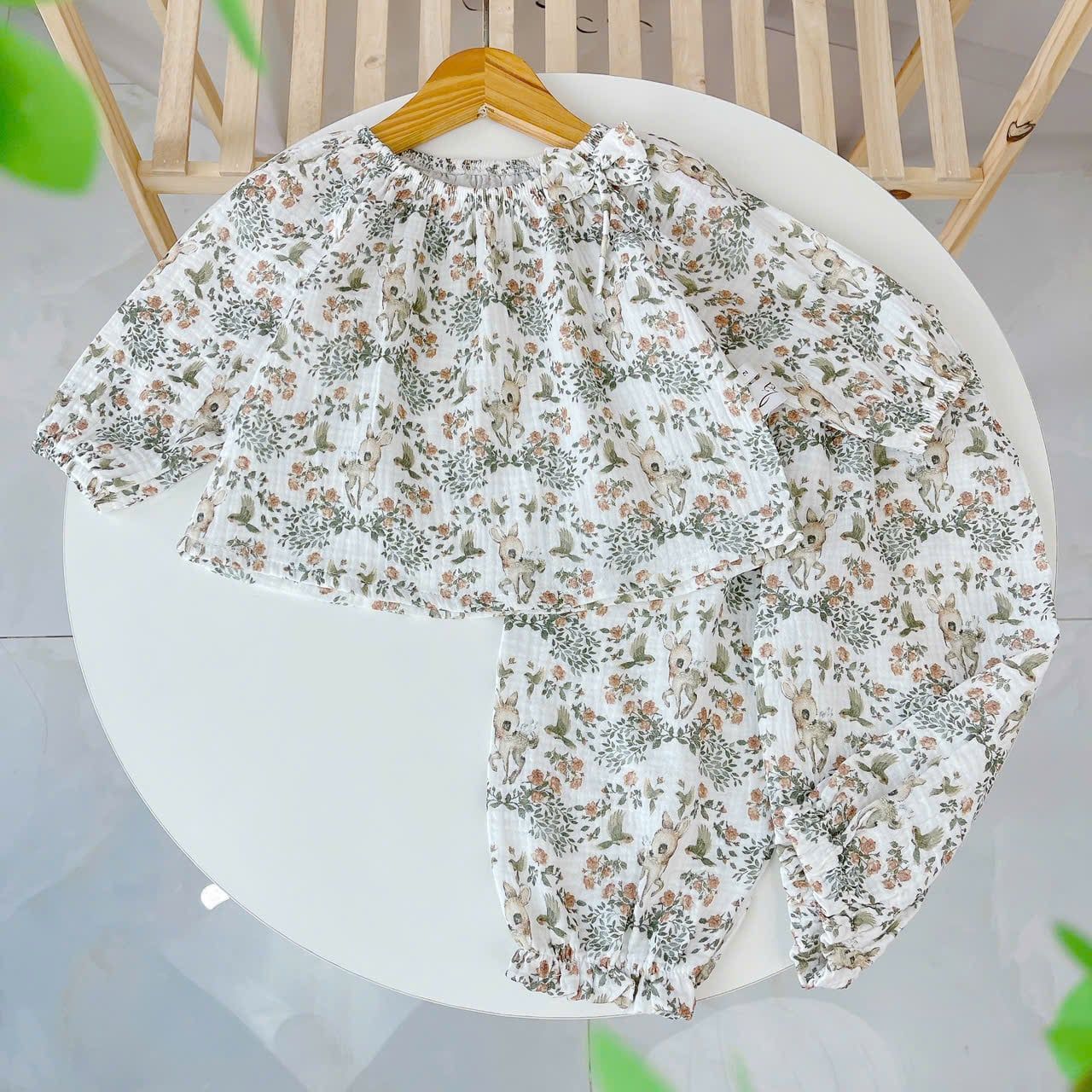  Pijama cho bé gái Lá Homewear A299 xô muslin nhẹ mát, đồ bộ dài tay cho bé cổ chun đính nơ xinh xắn 