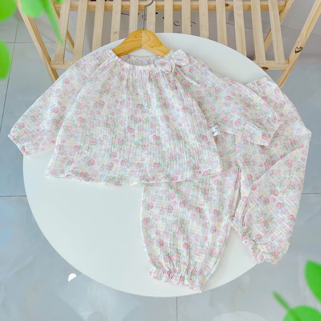  Pijama cho bé gái Lá Homewear A299 xô muslin nhẹ mát, đồ bộ dài tay cho bé cổ chun đính nơ xinh xắn 