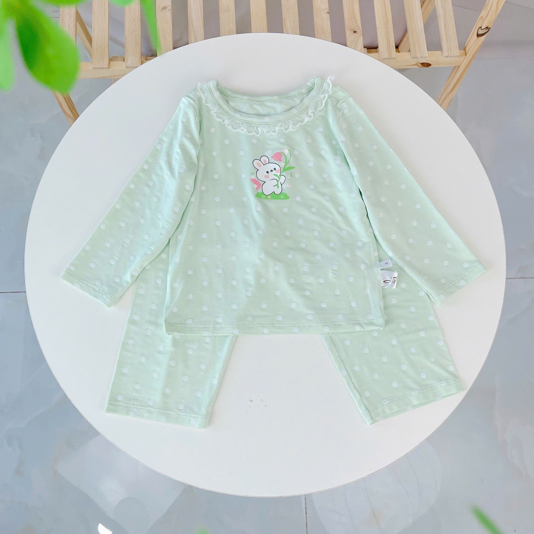  Đồ dài tay bé gái 95% sợi sồi Modal Ice Cool Lá Homewear A281, đồ ngủ cho bé mềm mướt mát lạnh viền ren chấm bi 