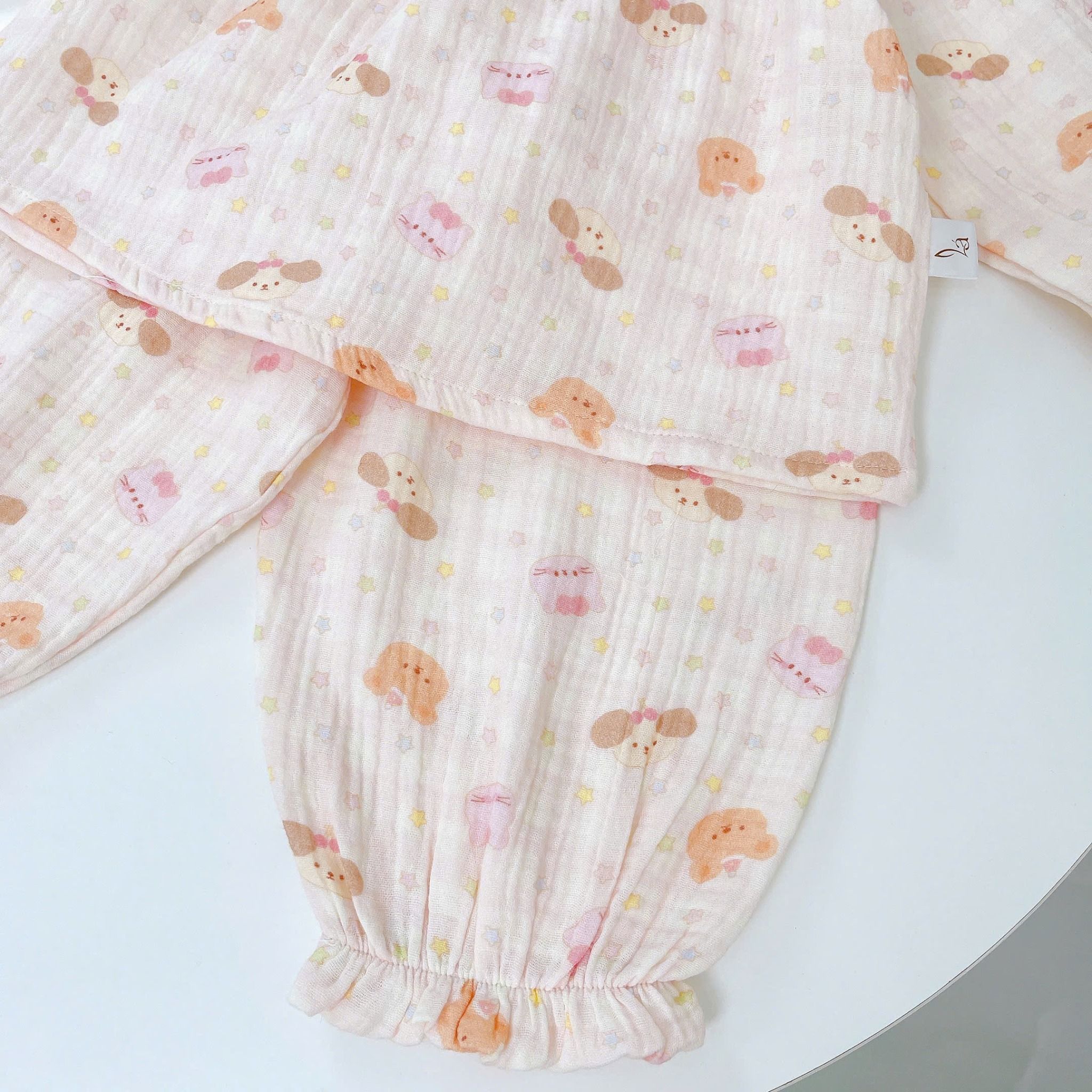  Pijama cho bé gái Lá Homewear A299 xô muslin nhẹ mát, đồ bộ dài tay cho bé cổ chun đính nơ xinh xắn 