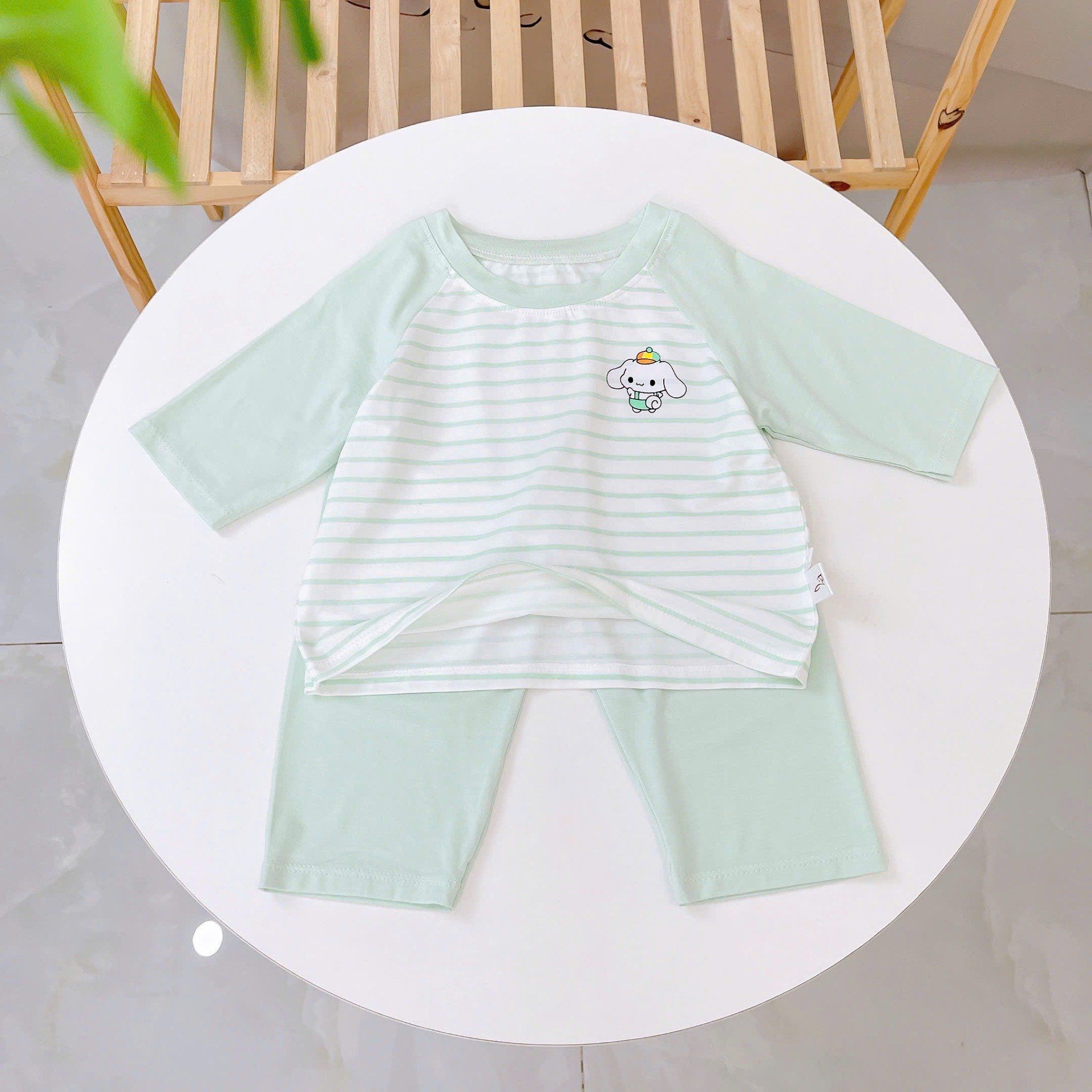  Đồ bộ ngủ cho bé 95% sợi sồi Modal Ice Cool Áo Lá Homewear A322, tay lỡ quần dài họa tiết sọc ngang in hình dễ thương 