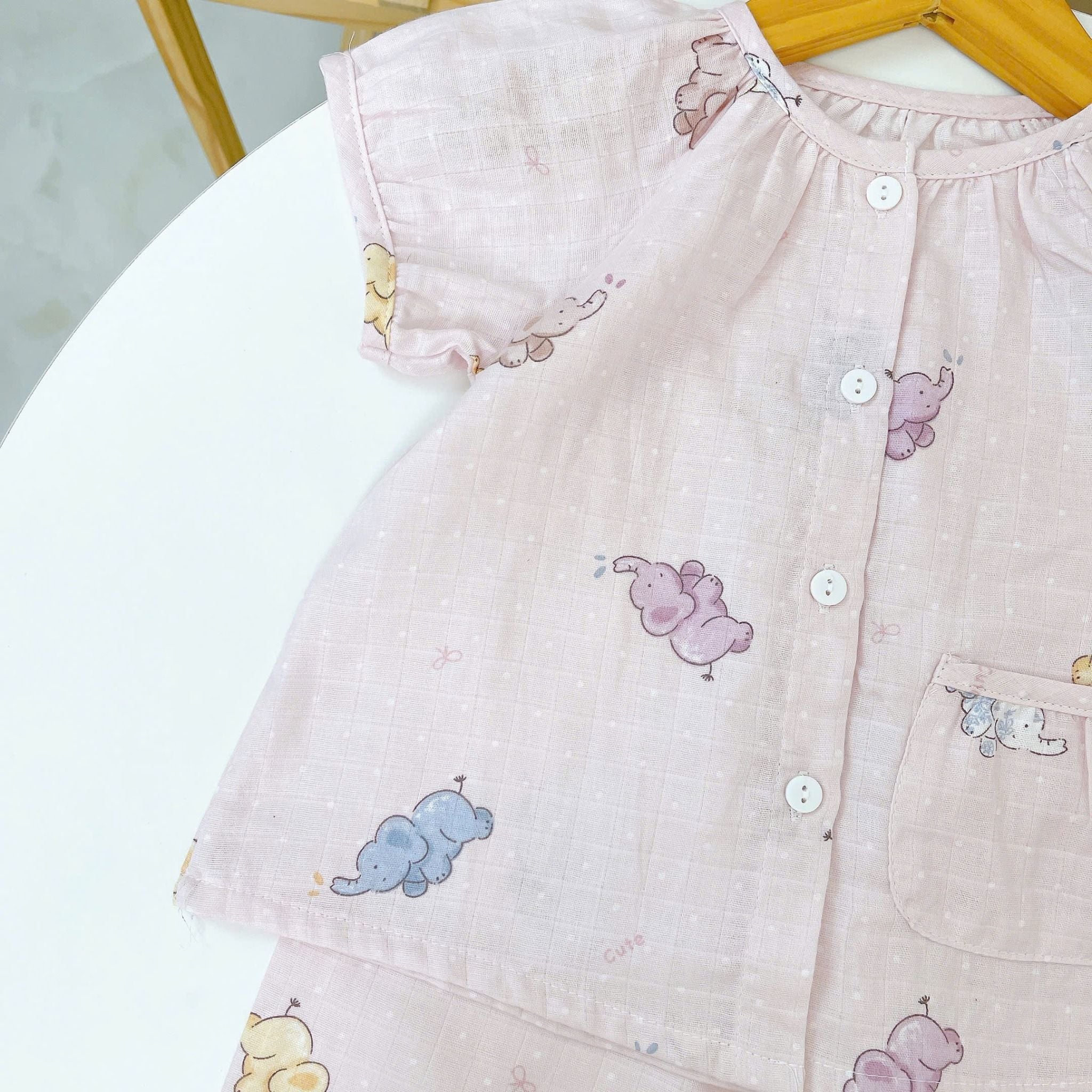  Bộ tay ngắn quần dài xô cotton Lá Homewear A339, đồ ngủ cộc tay bé gái quần bí dễ thương mềm mát 