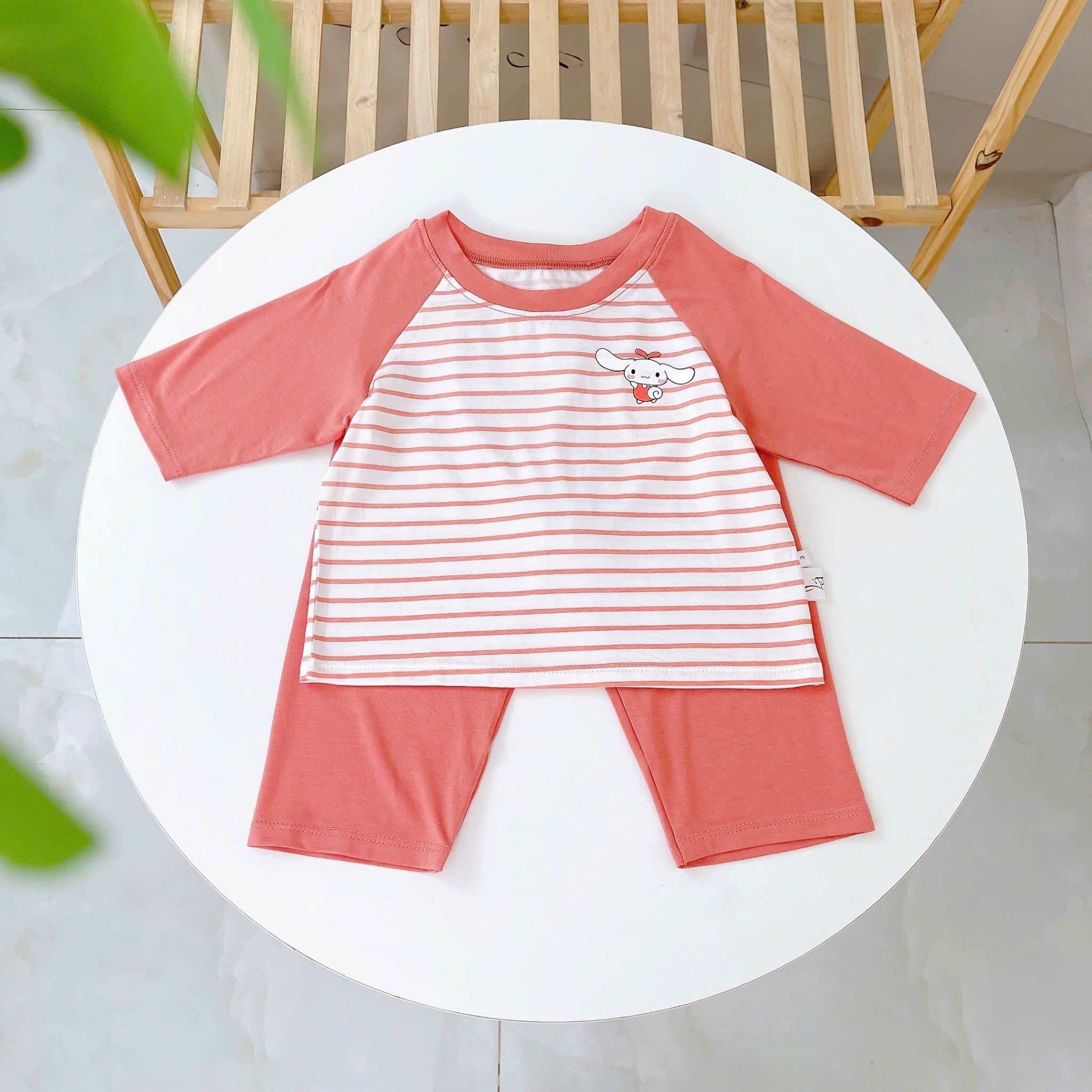  Đồ bộ ngủ cho bé 95% sợi sồi Modal Ice Cool Áo Lá Homewear A322, tay lỡ quần dài họa tiết sọc ngang in hình dễ thương 