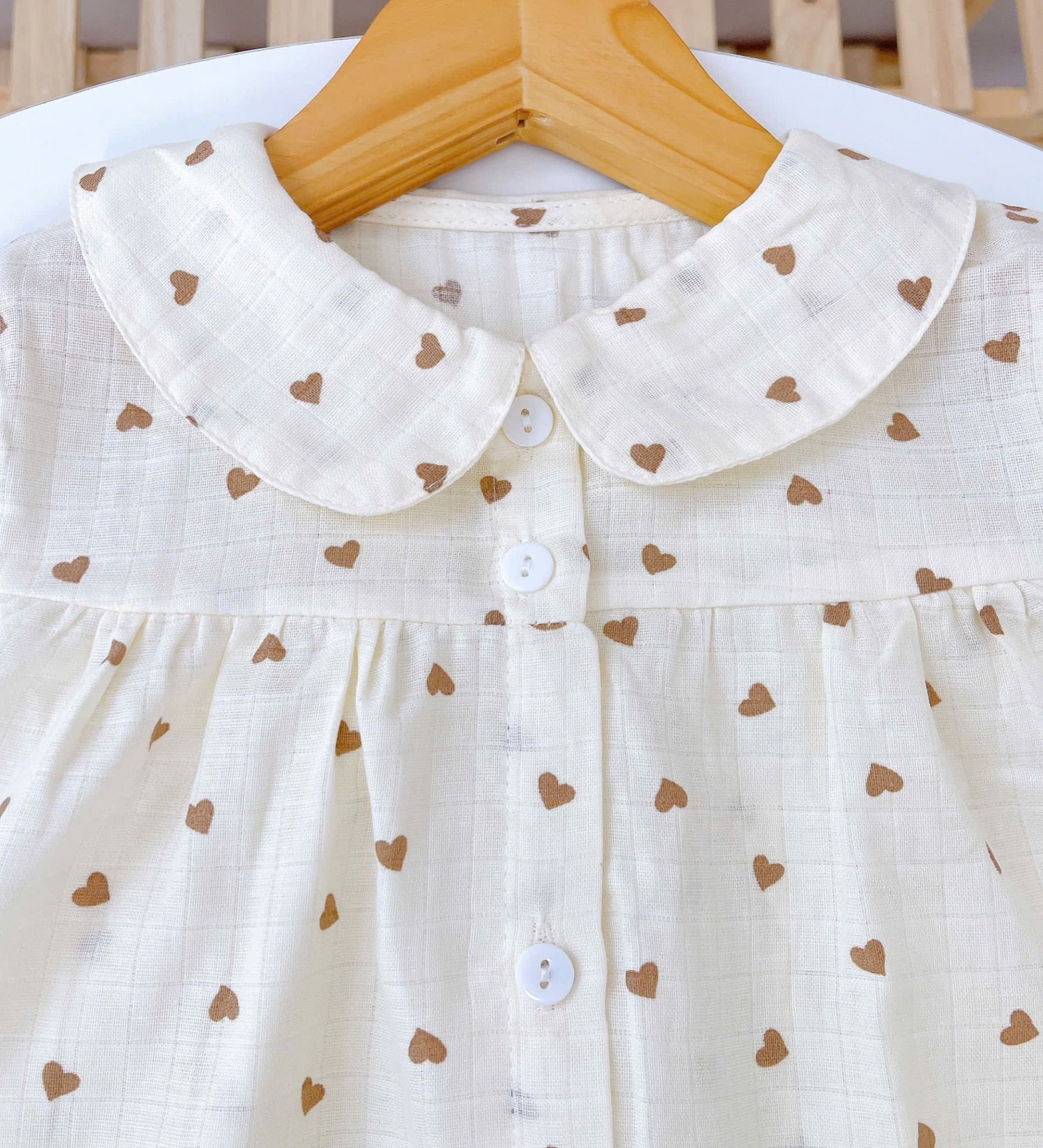  Pijama cho bé gái tay ngắn quần dài vải xô cotton Lá Homewear A378, đồ bộ xô bé gái babydoll họa tiết dễ thương 