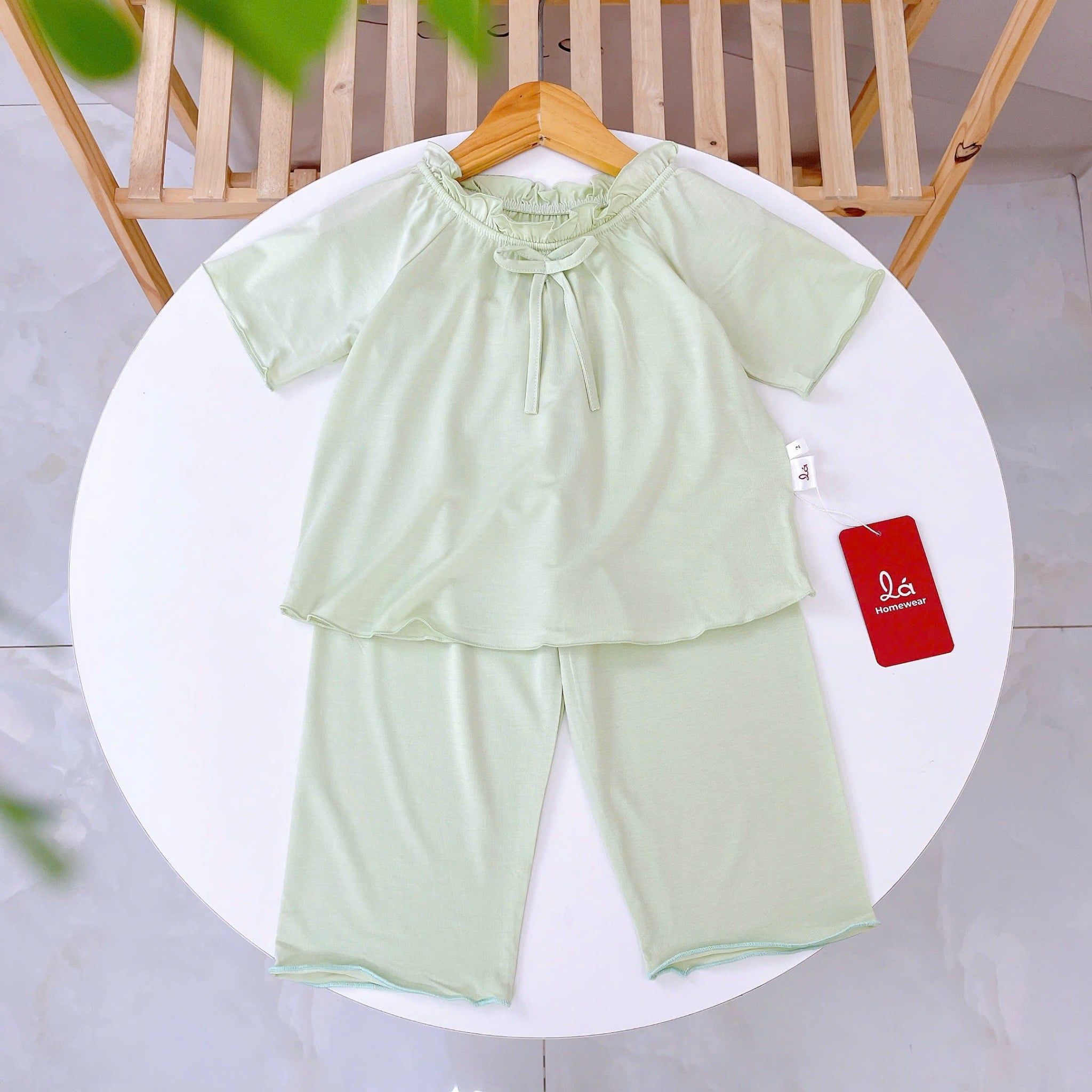  Bộ tay ngắn quần dài bé gái 95% sợi sồi Modal Ice Cool Áo Lá Homewear A379 mềm mướt mát lạnh babydoll dễ thương 