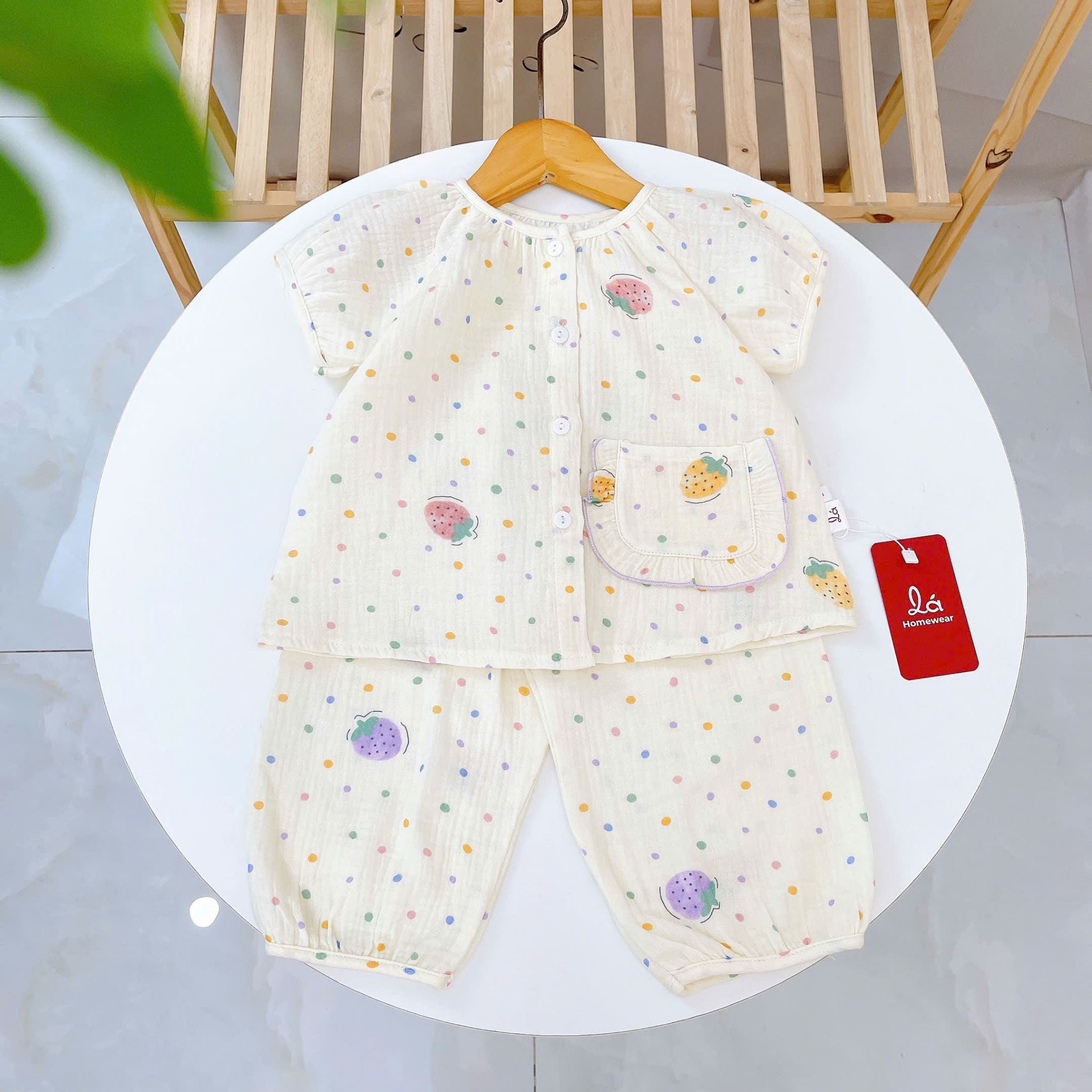  Bộ đồ ngủ bé gái tay ngắn xô muslin Lá Homewear A367, đồ dài mặc ngủ cho bé cộc tay capybara, kỳ lân dễ thương 