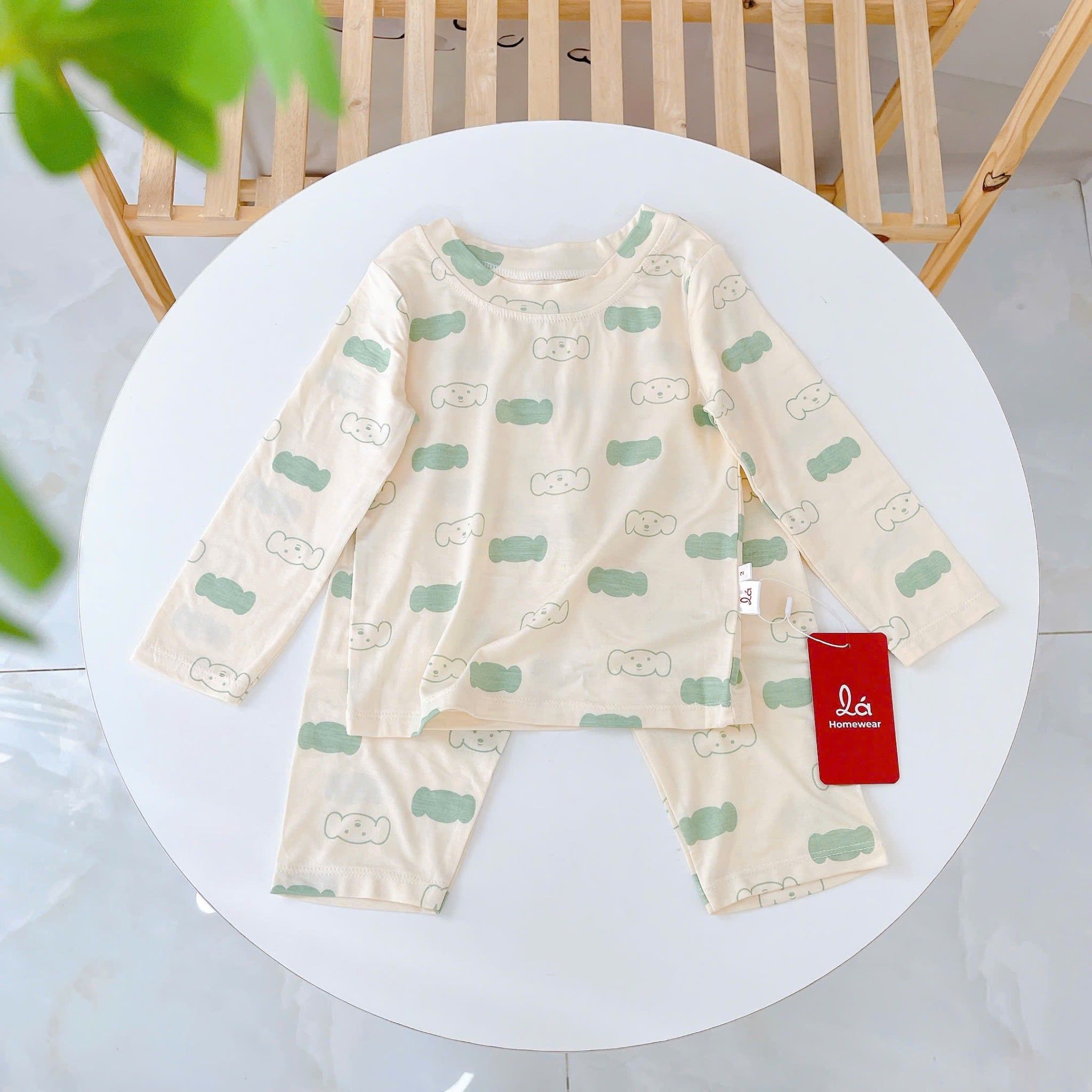  Bộ dài tay bé trai 95% sợi sồi Modal Ice Cool Áo Lá Homewear A245 mềm mướt mát lạnh, đồ dài mặc ngủ bé trai hình xe 