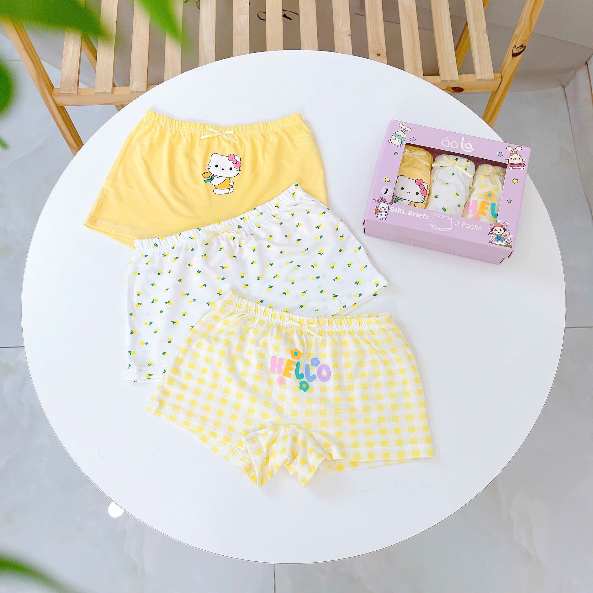  Quần chip đùi bé gái 95% Modal sợi Sồi Lá Homewear A392, combo 3 quần lót trẻ em gái cinnamorol 