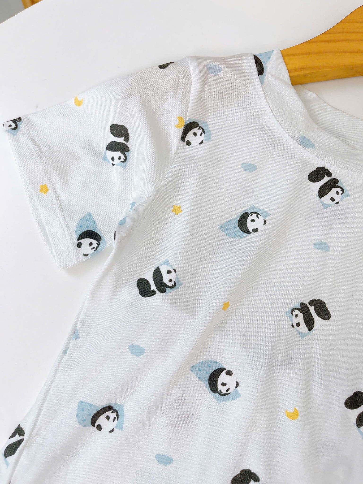  Bộ đùi bé trai Tencel Lycra mỏng mát lạnh Lá Homewear A268, bộ cộc tay cho bé mặc hè hình khủng long gấu trúc phi hành 
