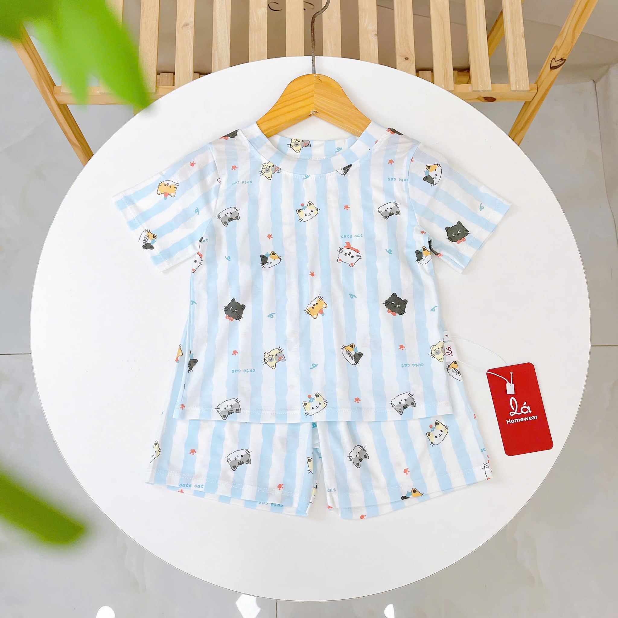  Bộ đùi bé trai Tencel Lycra mỏng mát lạnh Lá Homewear A268, bộ cộc tay cho bé mặc hè hình khủng long gấu trúc phi hành 