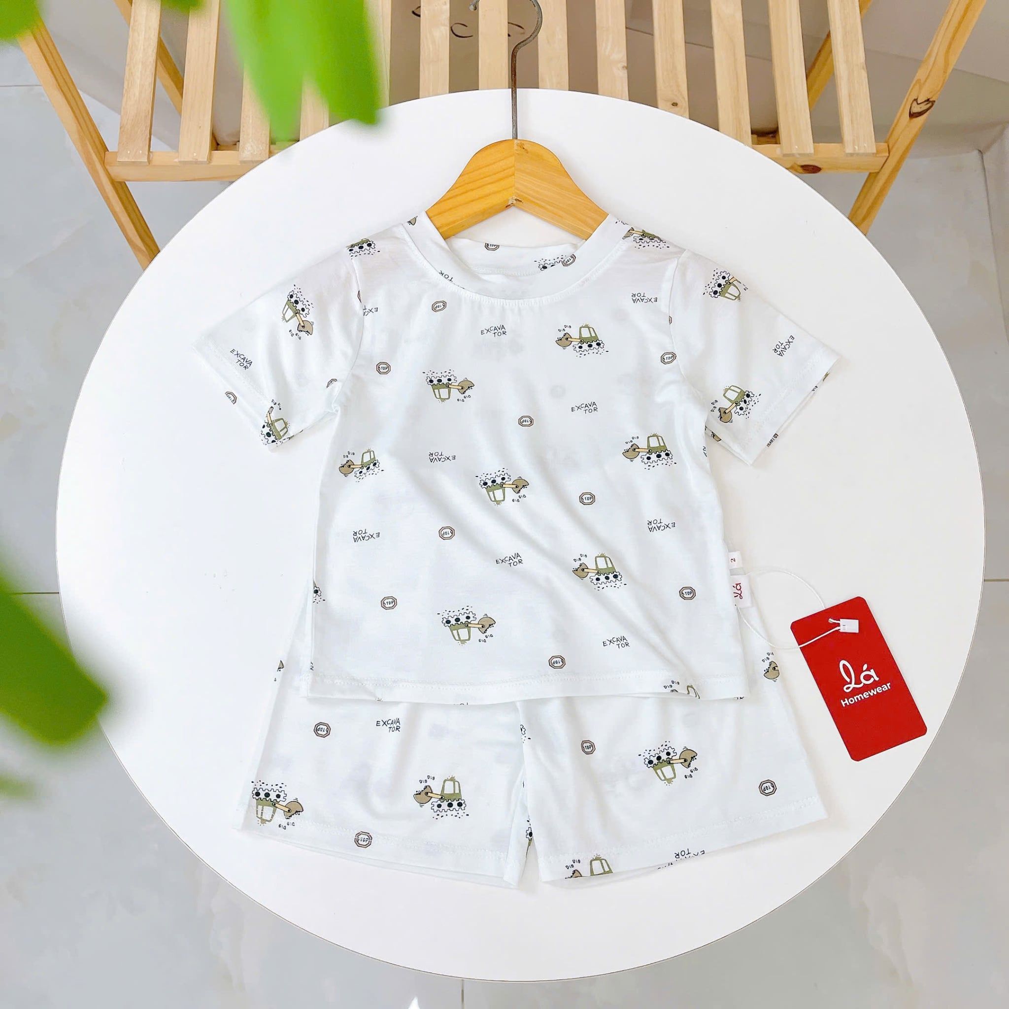  Bộ đùi bé trai Tencel Lycra mỏng mát lạnh Lá Homewear A268, bộ cộc tay cho bé mặc hè hình khủng long gấu trúc phi hành 