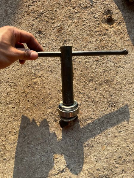  Vam khung định vị 