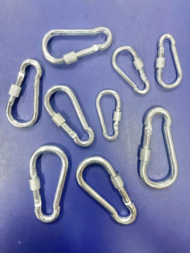  Móc treo dụng cụ 