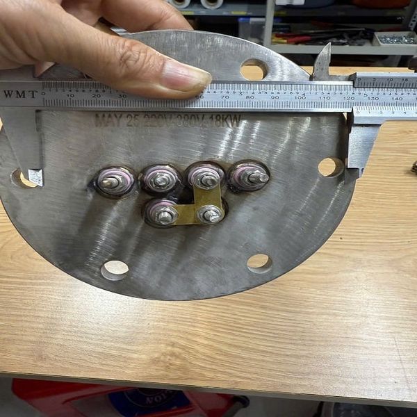  Điện trở cho bàn là ủi công nghiệp 