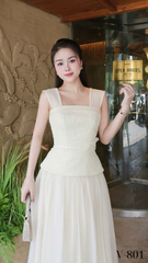 Váy ren lưới hoa phối tơ kèm tag hoa cài eo