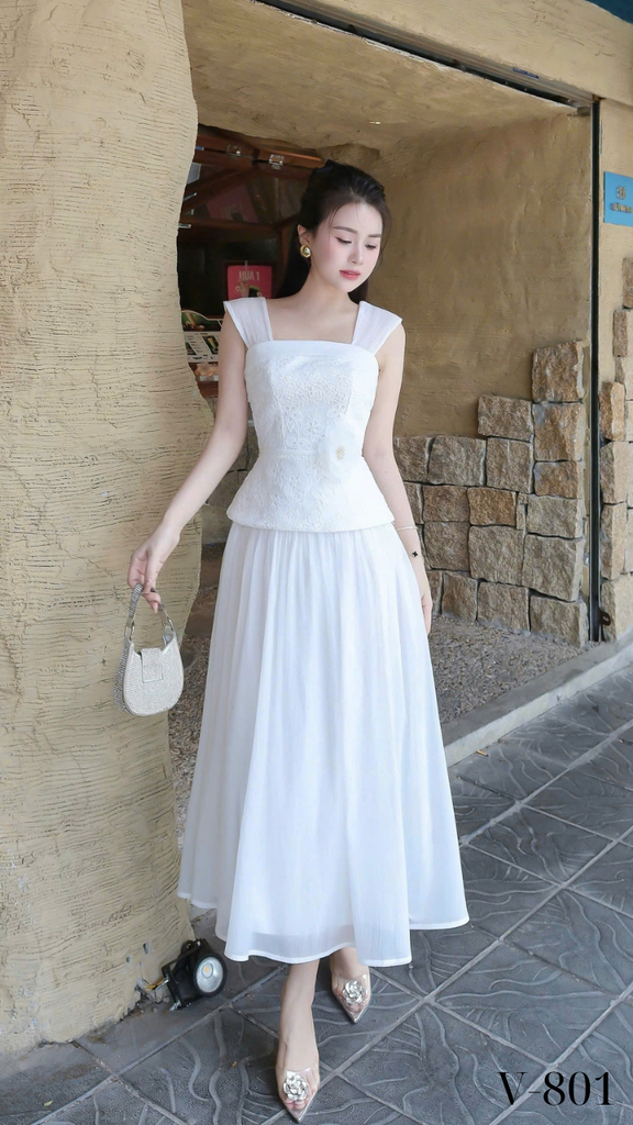 Váy ren lưới hoa phối tơ kèm tag hoa cài eo