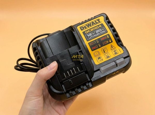 Bộ Sạc Pin Dewalt DCB1104-B1