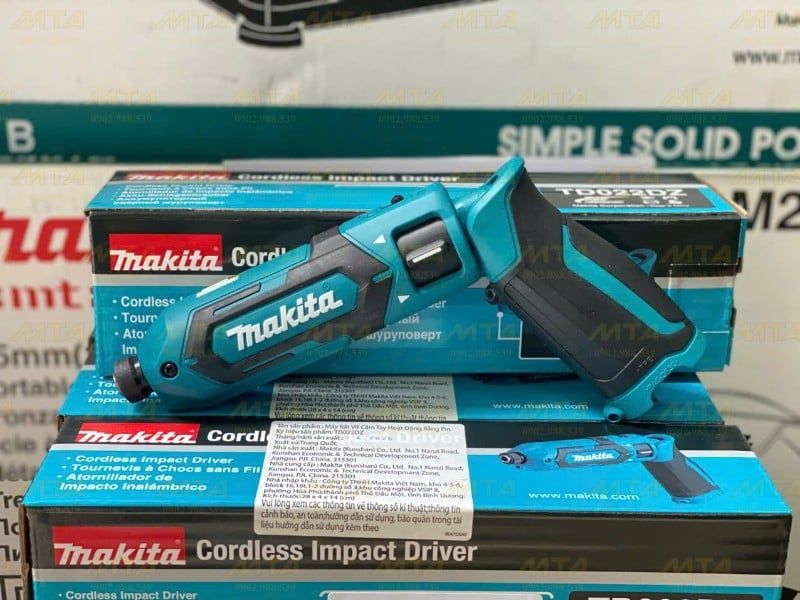 Máy vặn vít dùng pin 7.2V Makita TD022DZ (Chưa pin & sạc)