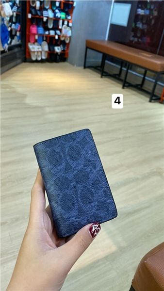 Ví Đựng Thẻ Card Holder in Signature Canvas Màu Đen 