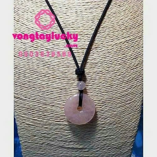 Dây chuyền đồng xu thạch anh hồng Vip thiên nhiên đường kính 3cm dây cổ Thái khóa bấm inox