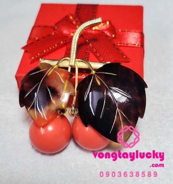 Cài áo đồi mồi cá tính phong cách vintage