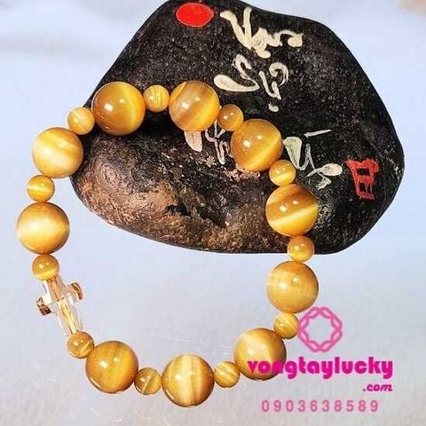 Chuỗi mân côi đá mắt hổ vàng 10li xỏ xen pha lê và thánh giá Áo