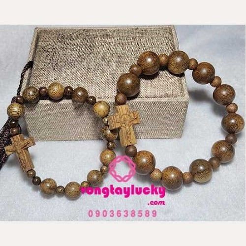 chuỗi mân côi trầm hương, vòng tay công giáo, vòng tay phong thủy,vòng tay mệnh mộc, chuỗi mân côi đẹp, vòng tay cặp đôi