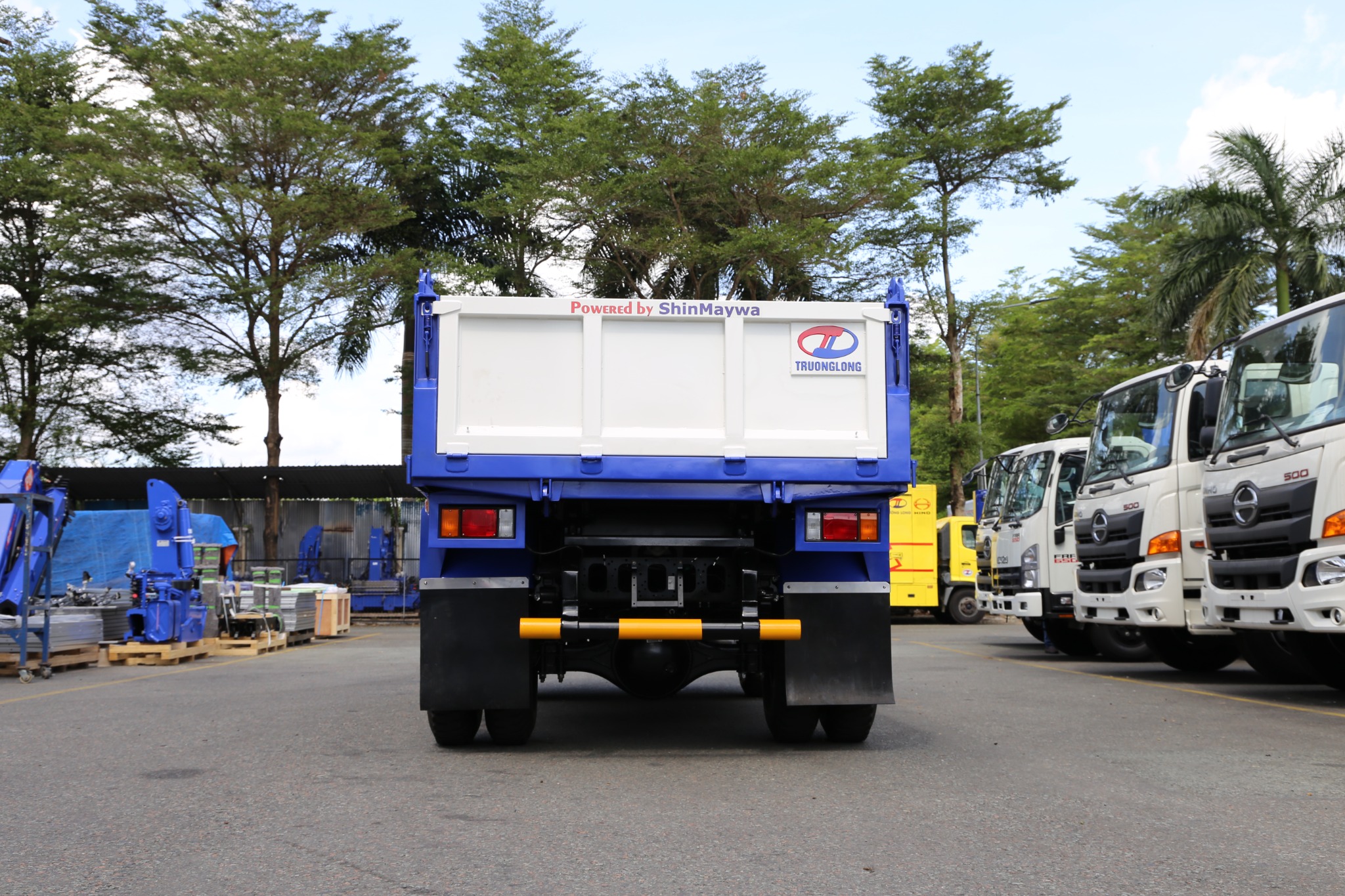 Xe ben ISUZU FRR 6 tấn 4 bửng mở