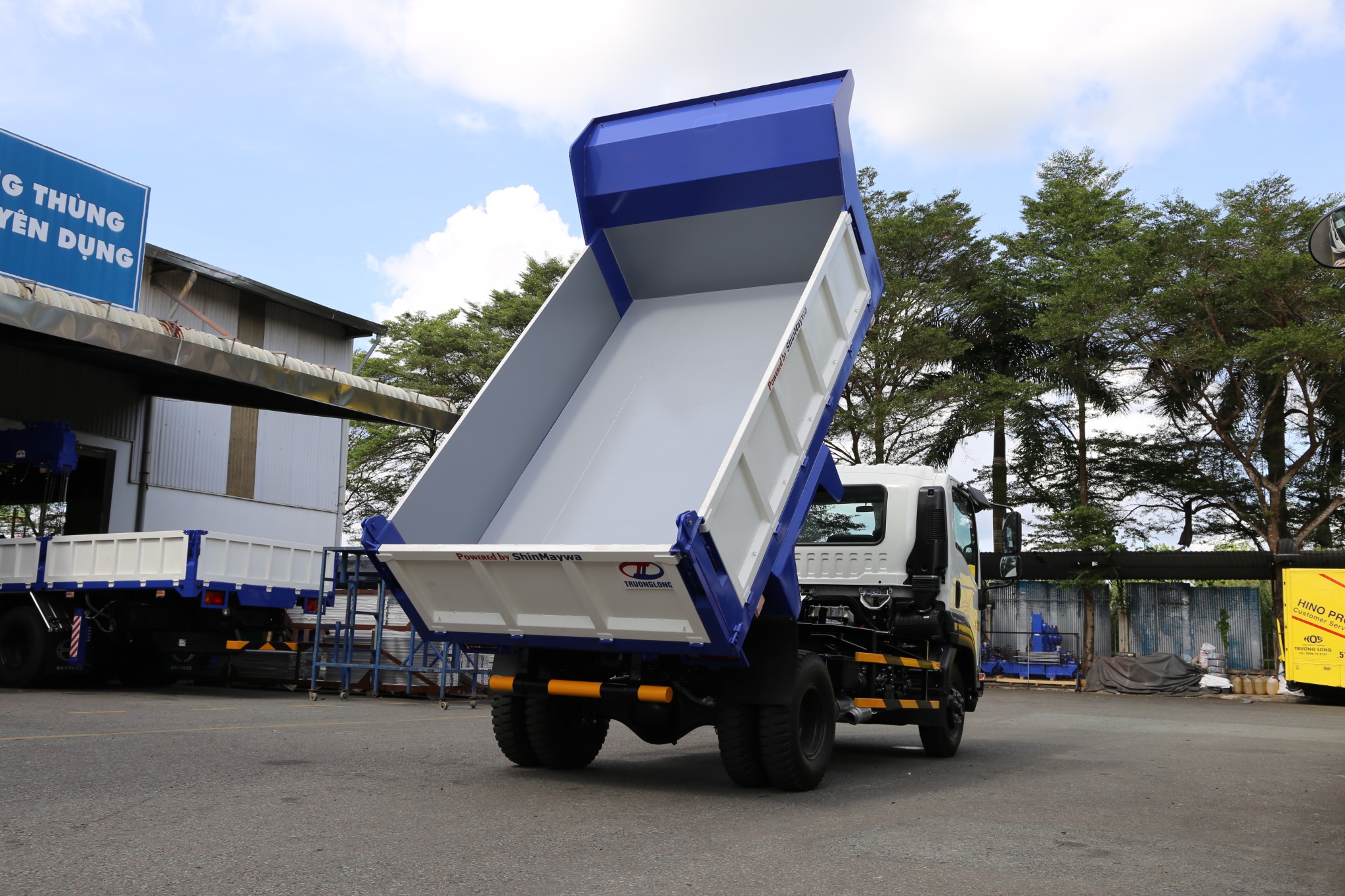 Xe ben ISUZU FRR 6 tấn 4 bửng mở