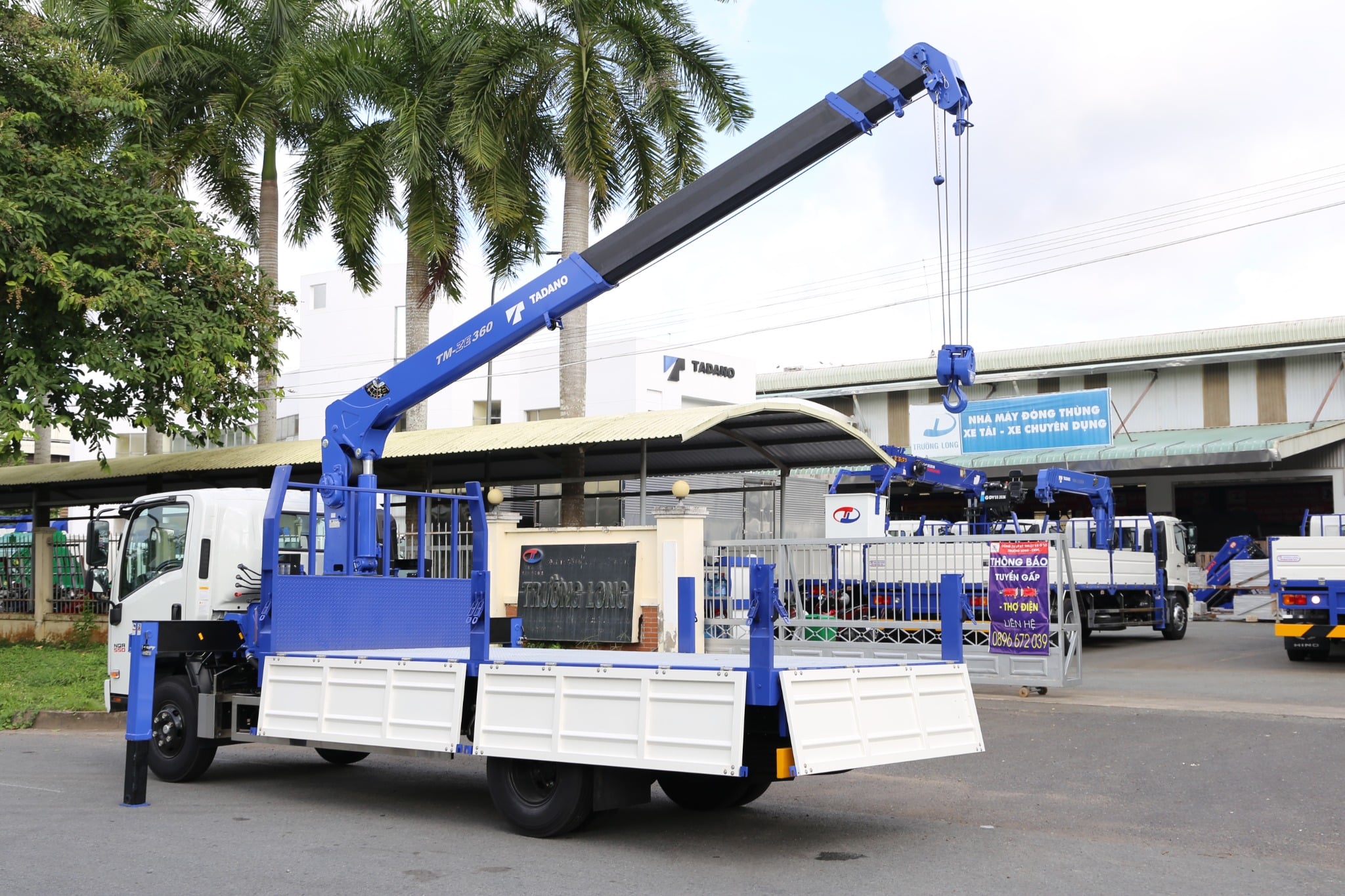 Xe tải cẩu Tadano TM-ZE364MH tải trọng 4 tấn 2