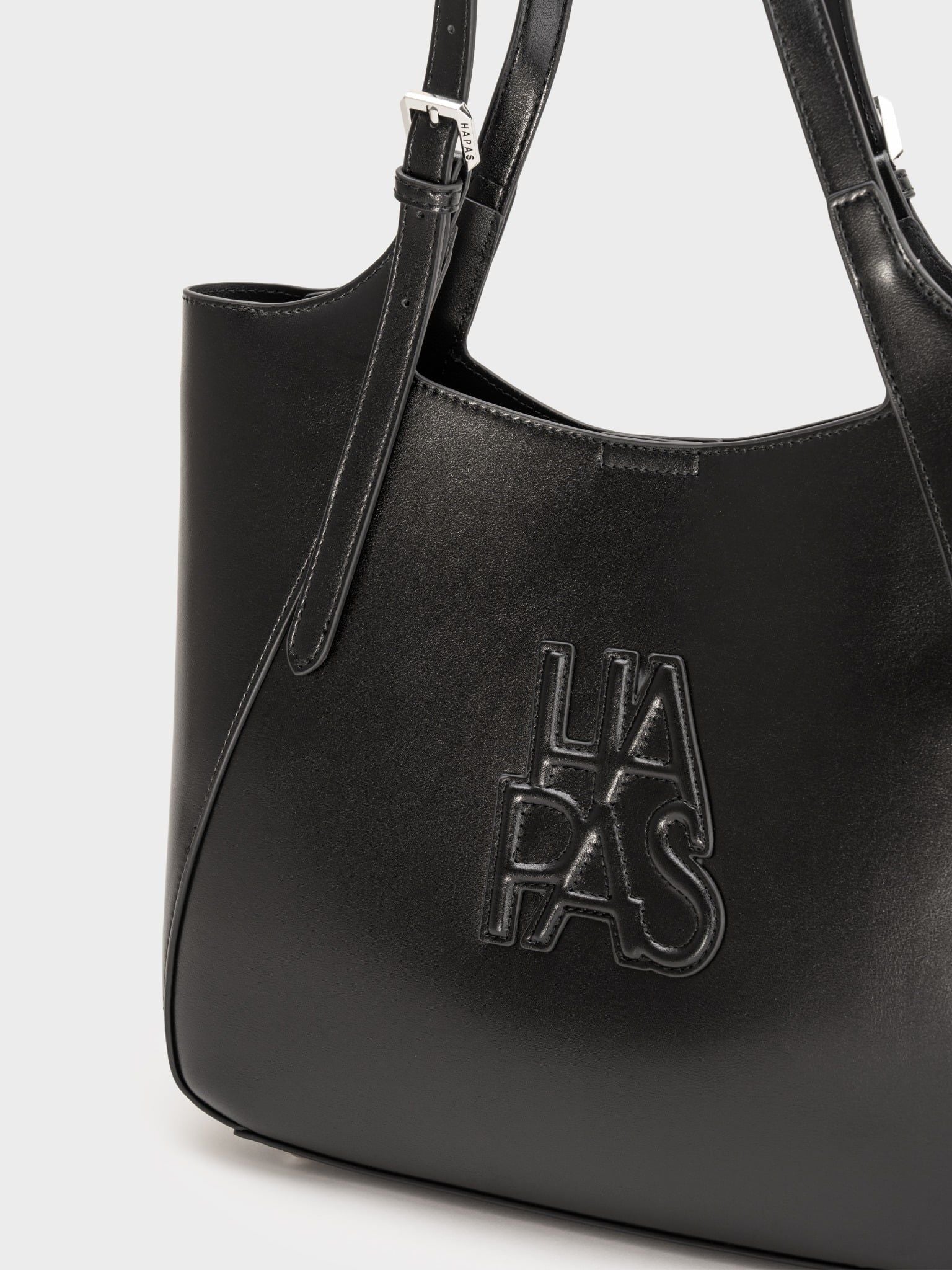  Túi Tote Dập Nổi Camel Size 33 