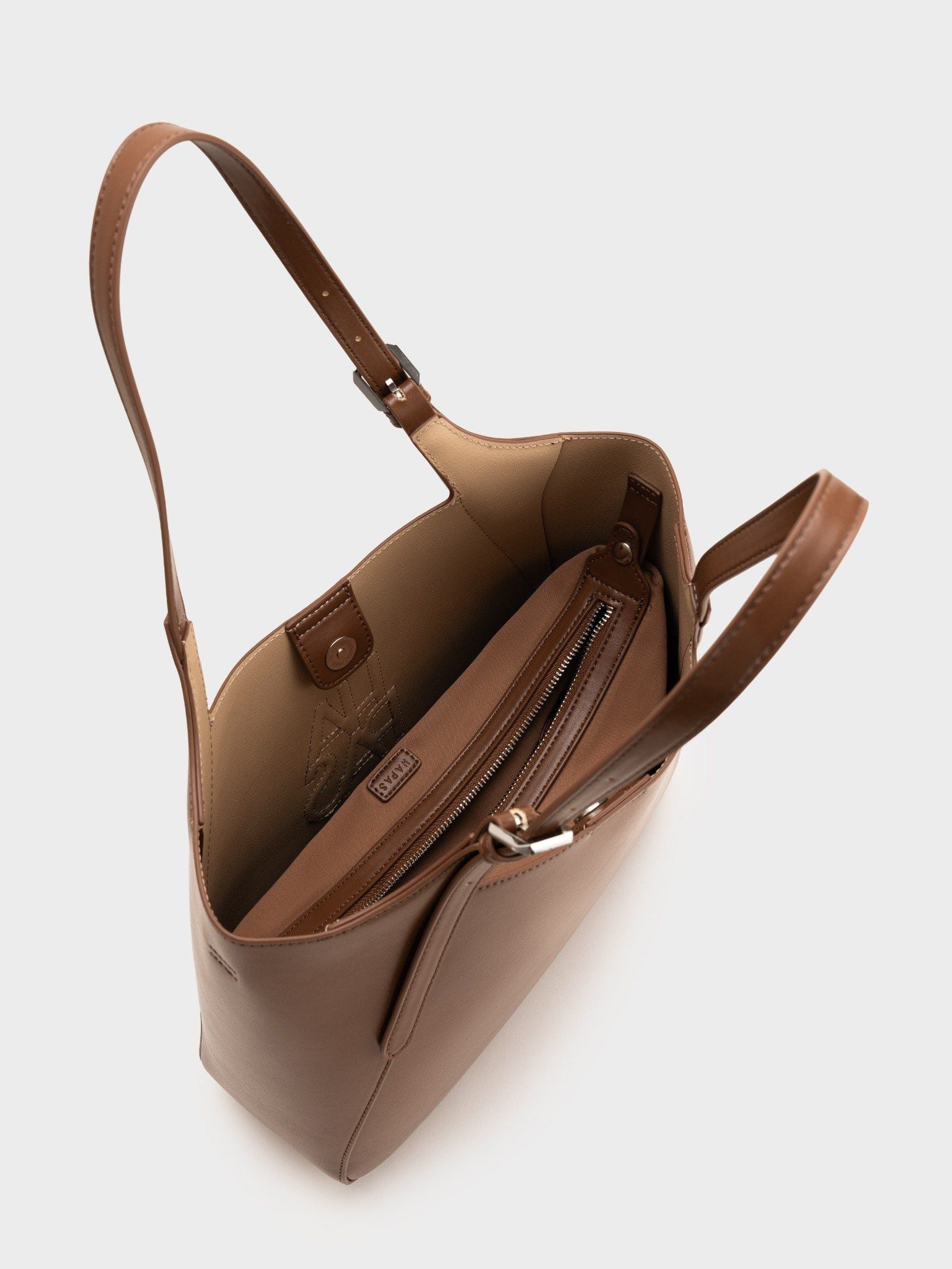  Túi Tote Dập Nổi Camel Size 33 