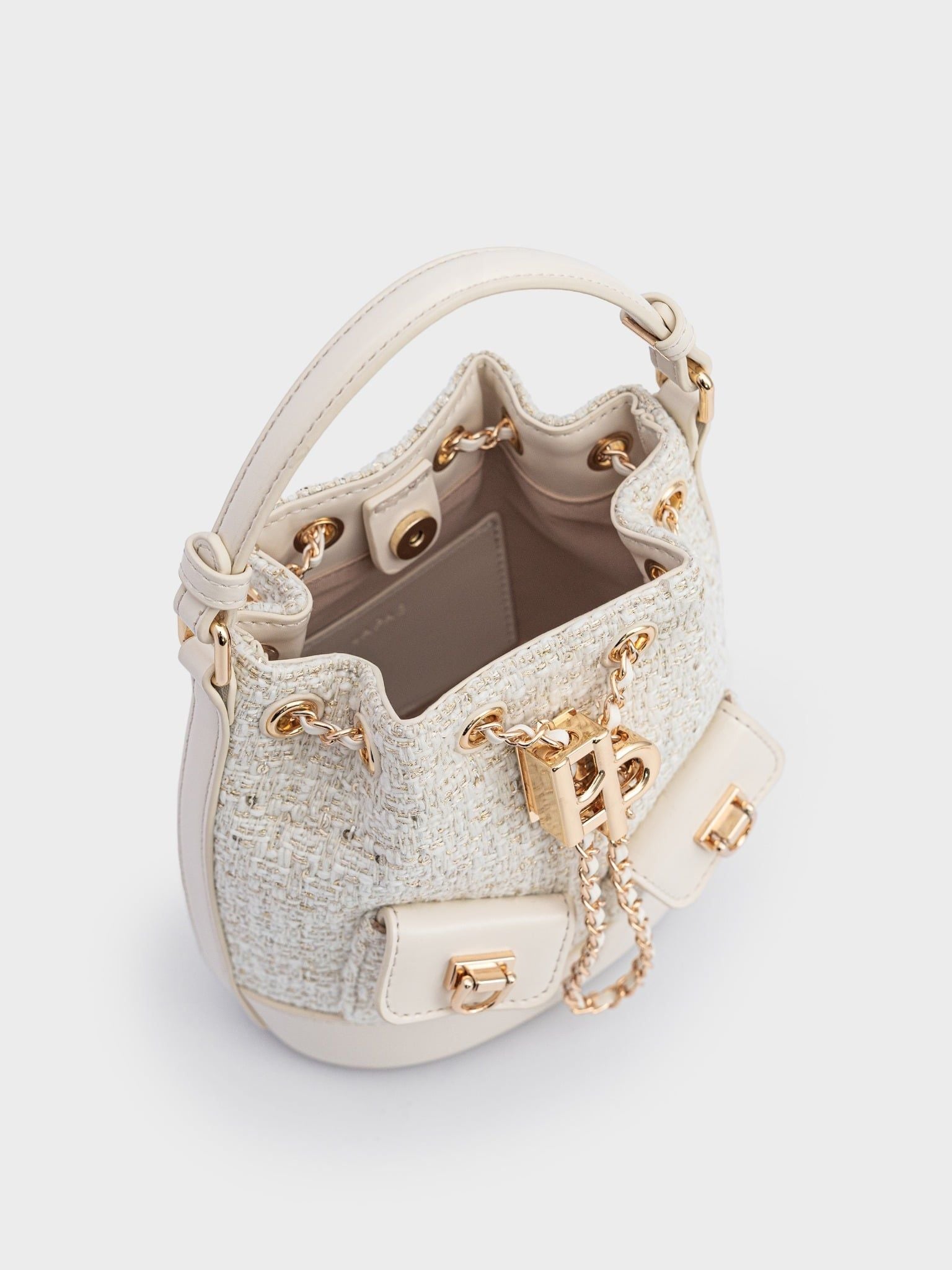  Túi Xách Tay Dáng Bucket Vera Size 16 