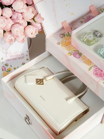 CB Phủ Màu Hộp Thân Thương 2025 - Trắng