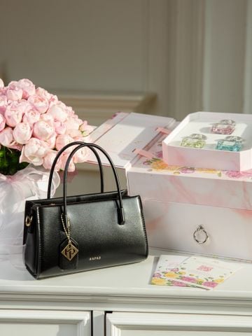 CB Phủ Màu Hộp Thân Thương 2025 - Đen