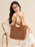  Túi Tote Dập Nổi Camel Size 33 