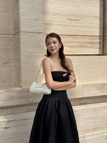 Túi Đeo Vai Logo Cách Điệu Monet Size 24