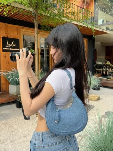 Túi Đeo Vai Hobo Dập Nổi Line Embossed - Jean