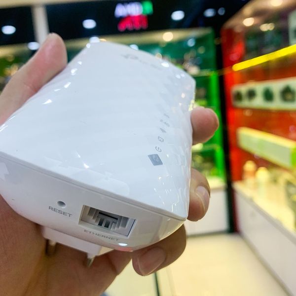 Bộ mở rộng sóng Wi-Fi TP-Link RE200 AC750
