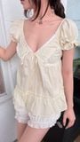 Elorina Cream Top 