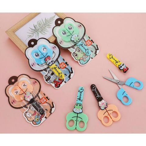 Kéo học sinh có nắp (Mẫu ngẫu nhiên)