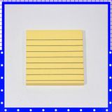 Giấy ghi chú vàng có dòng kẻ